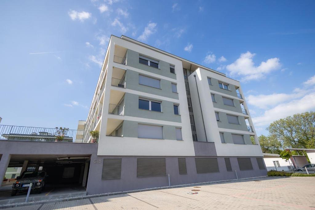 Lelleresort Bltn By Bltn Apartment *